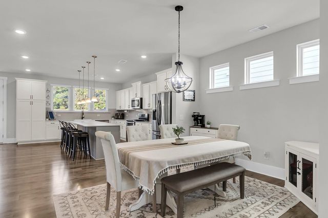 1541 Homecoming Boulevard, Ravenel, SC 29470