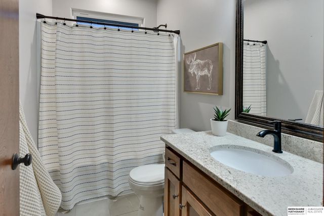 1605 Windsor Way, Fort Calhoun, NE 68023