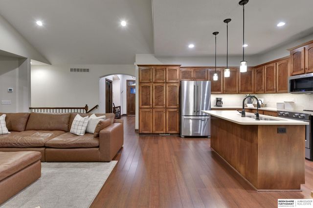 1605 Windsor Way, Fort Calhoun, NE 68023