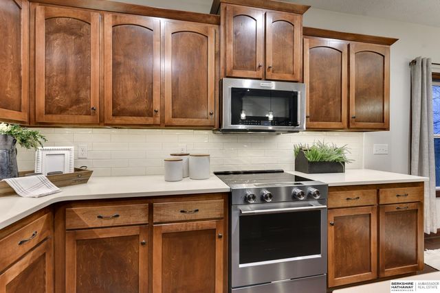 1605 Windsor Way, Fort Calhoun, NE 68023