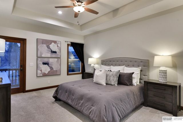 1605 Windsor Way, Fort Calhoun, NE 68023