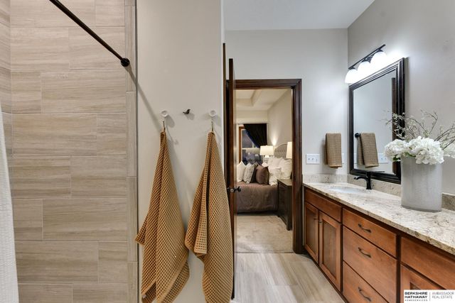 1605 Windsor Way, Fort Calhoun, NE 68023