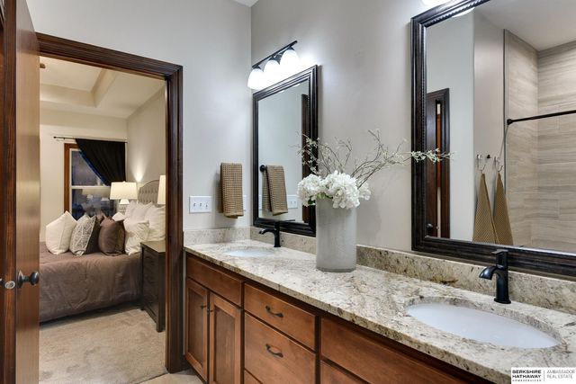 1605 Windsor Way, Fort Calhoun, NE 68023