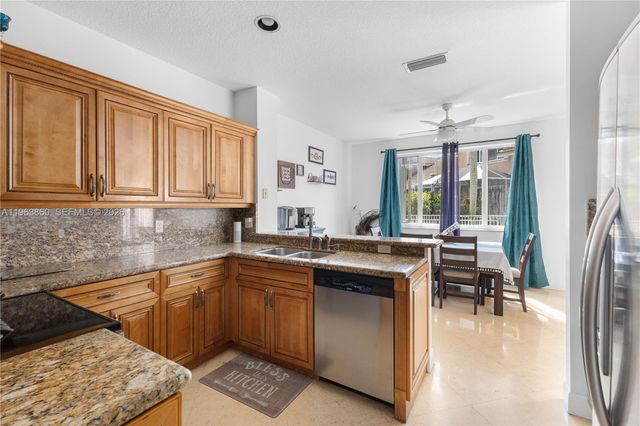 15832 SW 10th St, Pembroke Pines, FL 33027