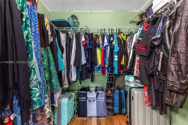 15832 SW 10th St, Pembroke Pines, FL 33027