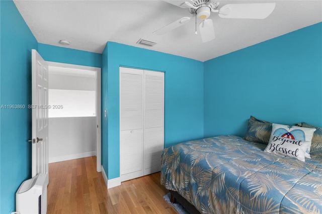 15832 SW 10th St, Pembroke Pines, FL 33027