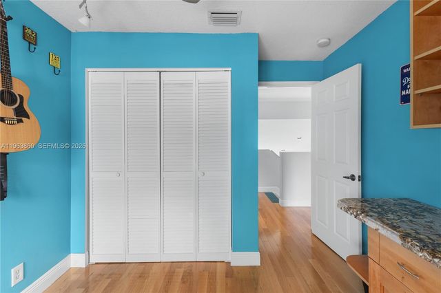 15832 SW 10th St, Pembroke Pines, FL 33027