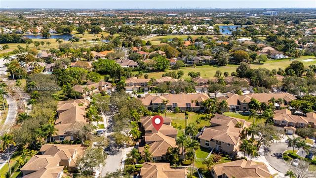 15832 SW 10th St, Pembroke Pines, FL 33027