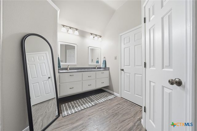 8713 Oakbend Cove, Temple, TX 76502