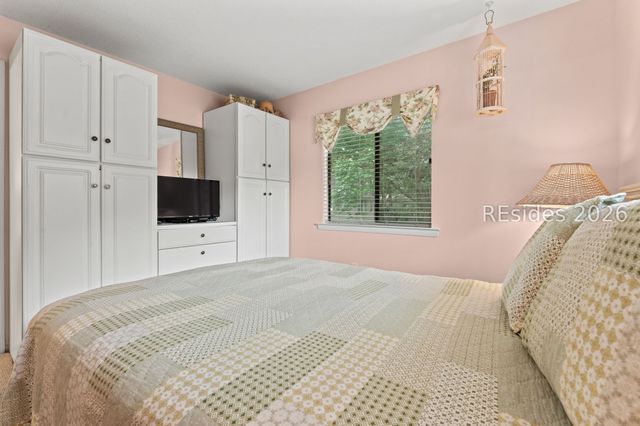 45 Folly Field Rd Apt 3G, Hilton Head Island, SC 29928