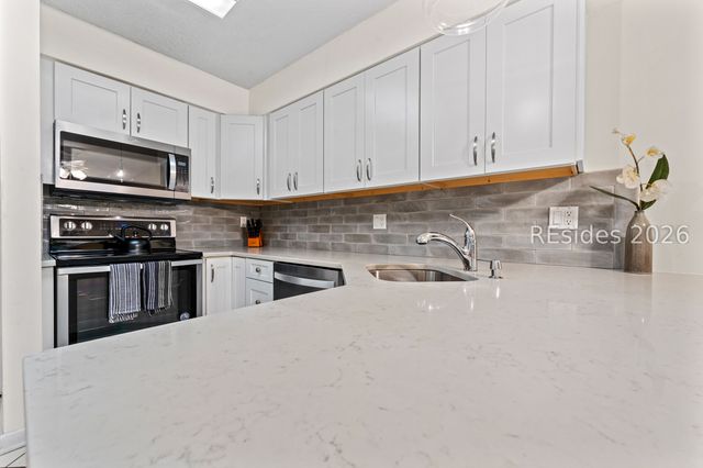 45 Folly Field Rd Apt 3G, Hilton Head Island, SC 29928