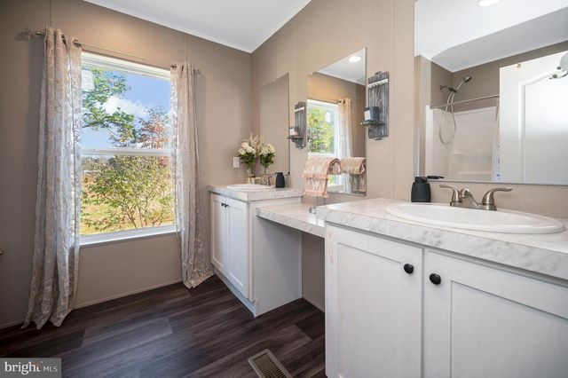 5120 BURR HILL RD, Rhoadesville, VA 22542