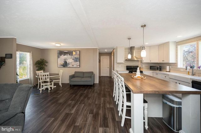 5120 BURR HILL RD, Rhoadesville, VA 22542