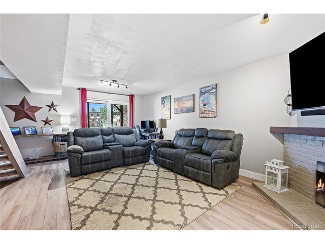 6916 S Broadway, Littleton, CO 80122