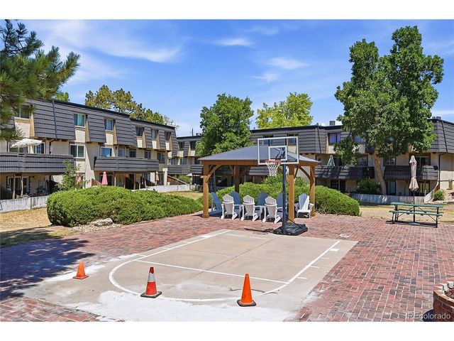 6916 S Broadway, Littleton, CO 80122