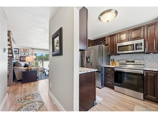 6916 S Broadway, Littleton, CO 80122