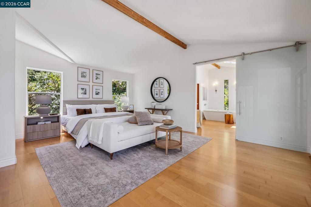 Image 31 of property listing at 6 Monte Vista Rd, Orinda, CA 94563