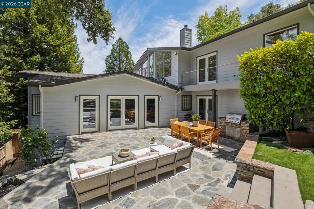 Image 50 of property listing at 6 Monte Vista Rd, Orinda, CA 94563