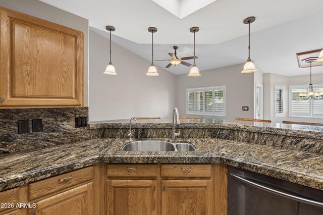 5830 E MCKELLIPS Road 70, Mesa, AZ 85215