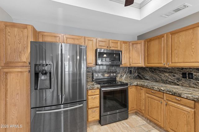 5830 E MCKELLIPS Road 70, Mesa, AZ 85215