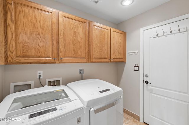 5830 E MCKELLIPS Road 70, Mesa, AZ 85215