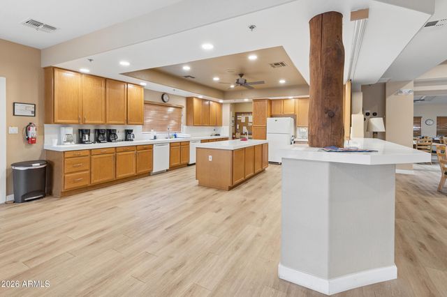 5830 E MCKELLIPS Road 70, Mesa, AZ 85215