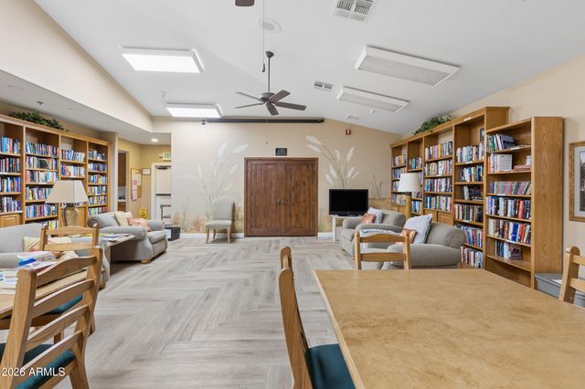 5830 E MCKELLIPS Road 70, Mesa, AZ 85215