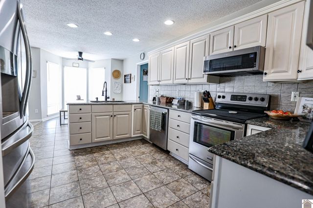 103 Summer Lane, Kuttawa, KY 42055