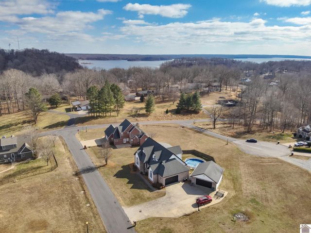 103 Summer Lane, Kuttawa, KY 42055
