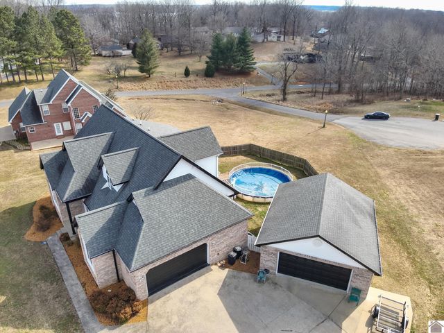 103 Summer Lane, Kuttawa, KY 42055