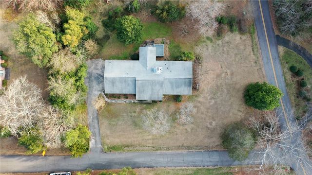 109 woodbine Terrace, Central, SC 29630