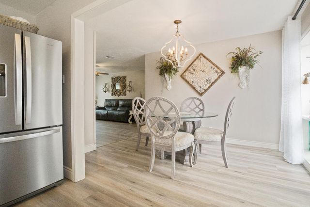 1403 E Griffith Way, Fresno, CA 93704