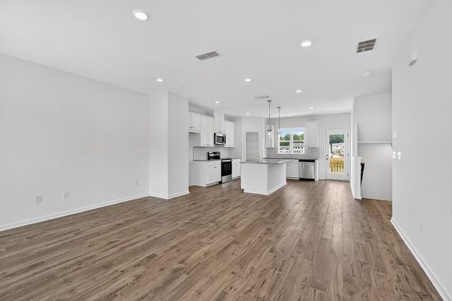 2827 Rosehall Way, Lawrenceville, GA 30044