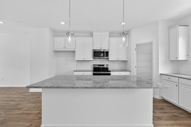 2827 Rosehall Way, Lawrenceville, GA 30044