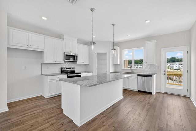 2827 Rosehall Way, Lawrenceville, GA 30044