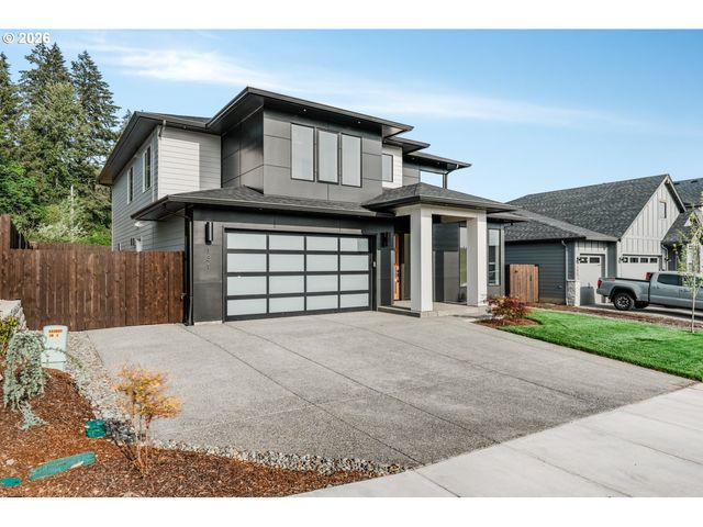 131 E 24TH Ave, La Center, WA 98629