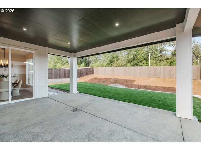 131 E 24TH Ave, La Center, WA 98629
