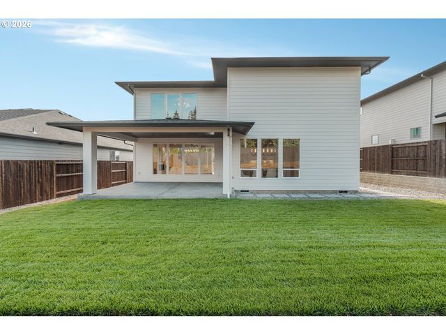 131 E 24TH Ave, La Center, WA 98629