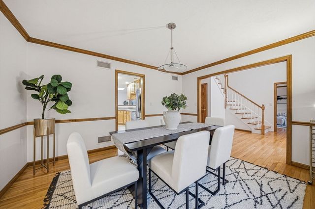 11 Little Tree Rd, Medway, MA 02053