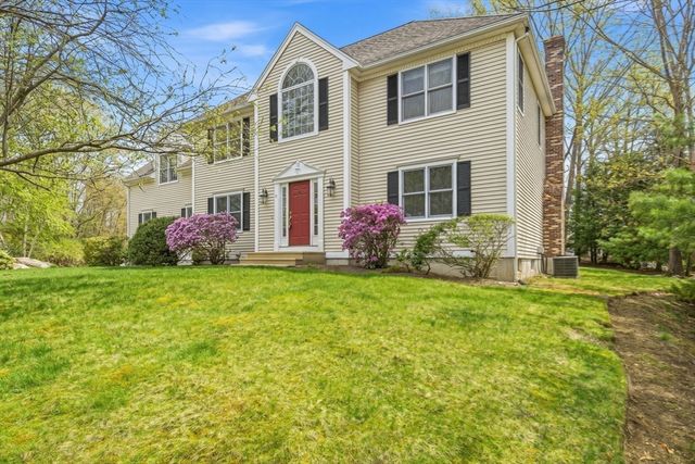 11 Little Tree Rd, Medway, MA 02053