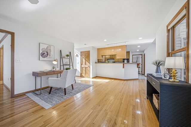 11 Little Tree Rd, Medway, MA 02053