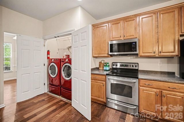 1116 Millbank Drive, Matthews, NC 28104