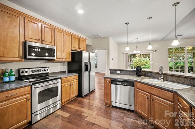 1116 Millbank Drive, Matthews, NC 28104