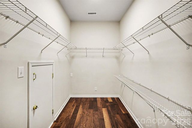 1116 Millbank Drive, Matthews, NC 28104