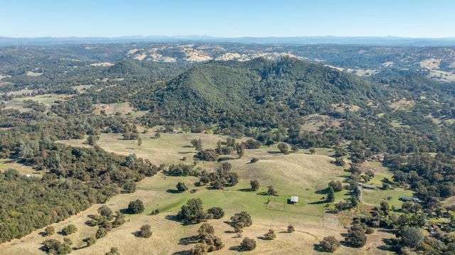 5700 Semor Dr, Shingle Springs, CA 95682