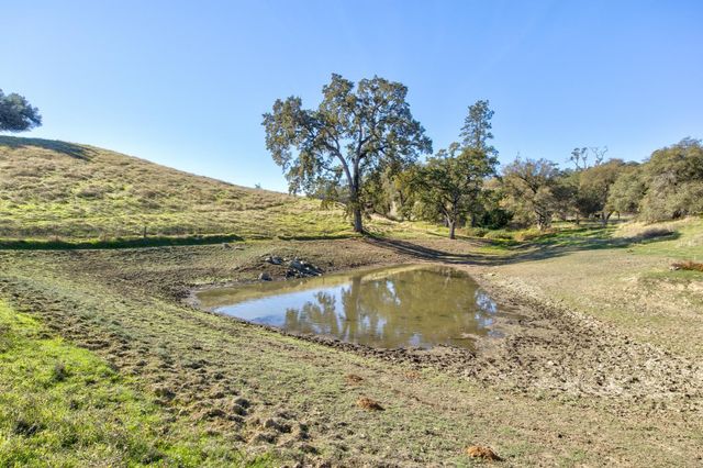 5700 Semor Dr, Shingle Springs, CA 95682