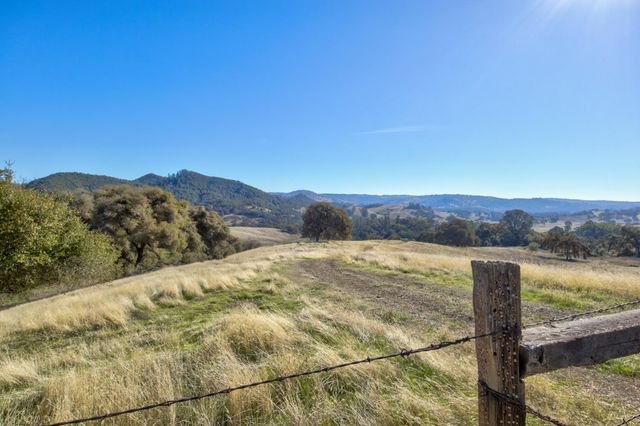 5700 Semor Dr, Shingle Springs, CA 95682