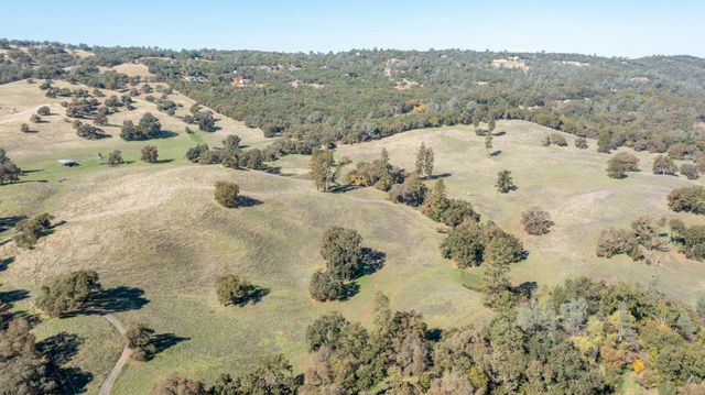 5700 Semor Dr, Shingle Springs, CA 95682