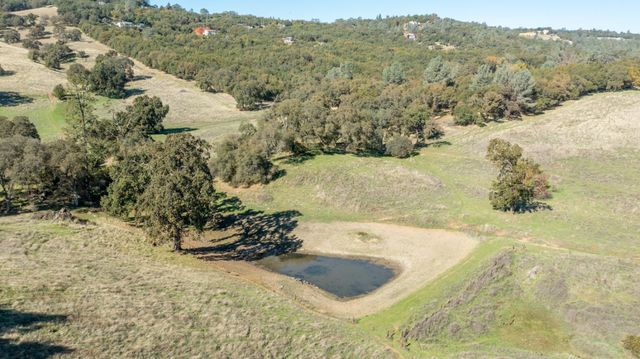 5700 Semor Dr, Shingle Springs, CA 95682