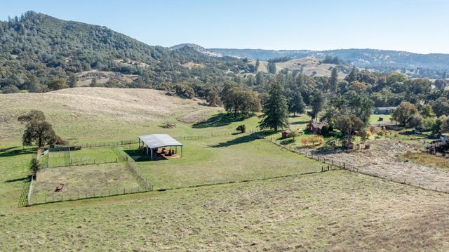 5700 Semor Dr, Shingle Springs, CA 95682